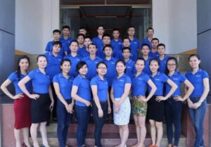 dong phuc ao thun quan 3