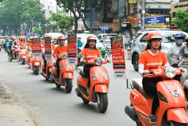 to chuc hoat dong roadshow